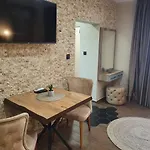 Kamelia Guest Hotell