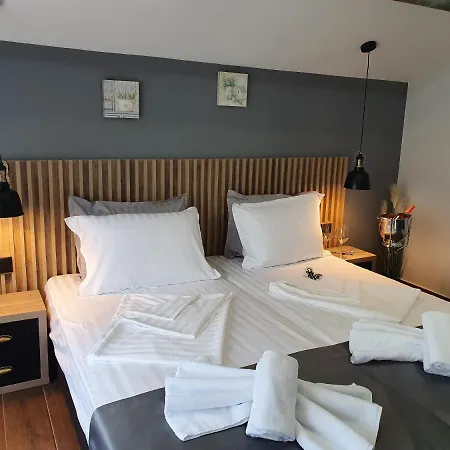 Kamelia Guest Хотел