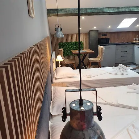 فندق Kamelia Guest Kazanlŭk