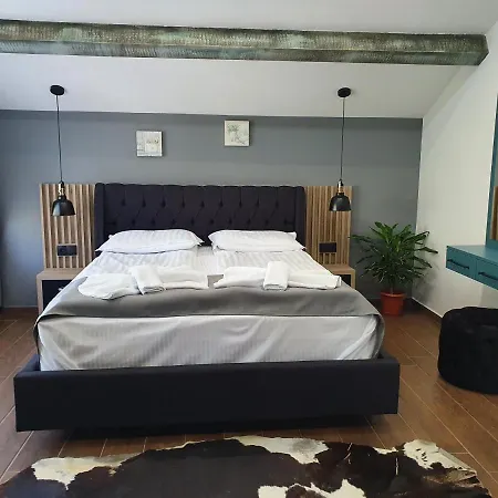 فندق Kamelia Guest *