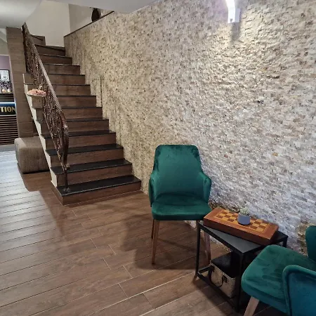 Kamelia Guest فندق *