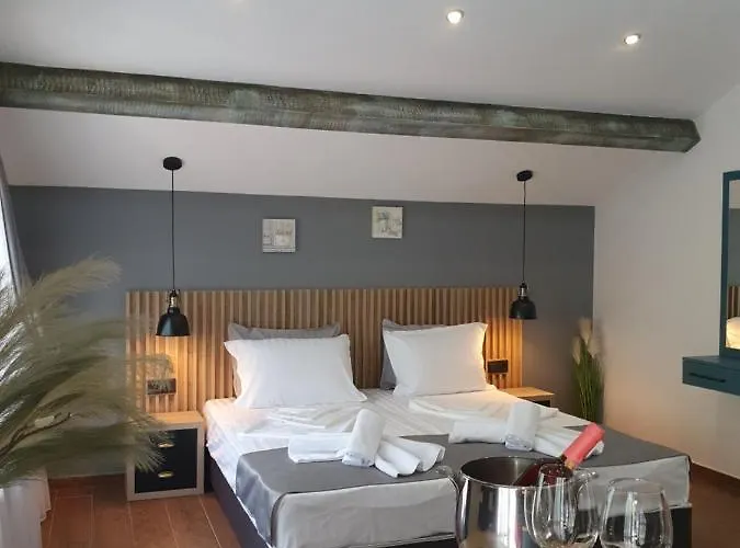 ホテル Kamelia Guest