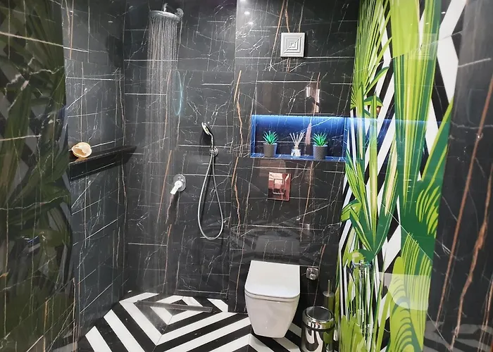 ホテル Kamelia Guest *