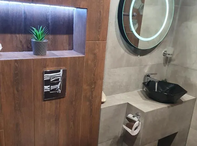 Kamelia Guest カザンラク