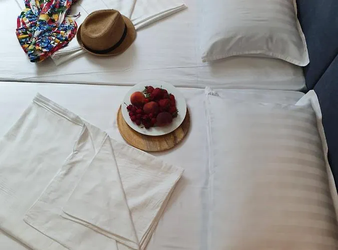 ホテル Kamelia Guest