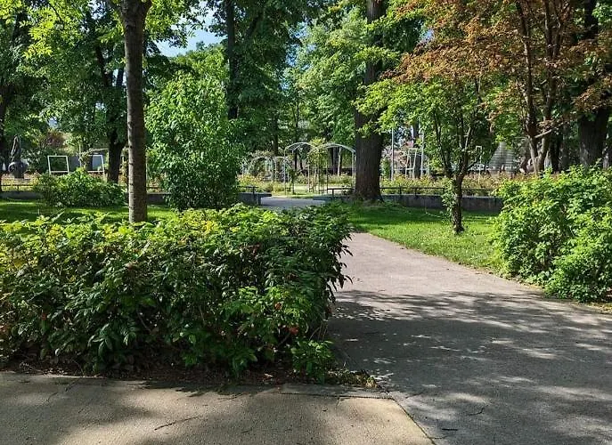 Kamelia Guest カザンラク