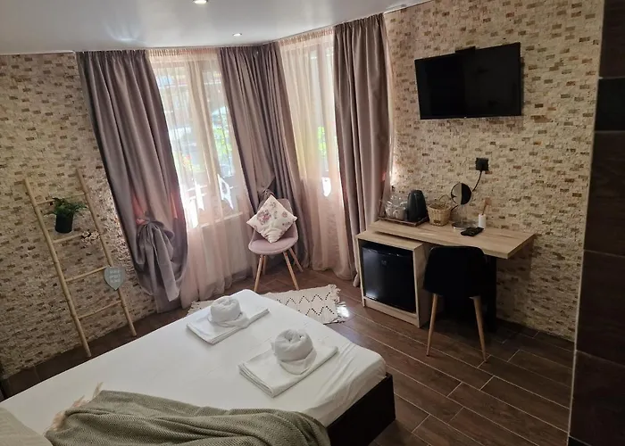 Kamelia Guest ホテル カザンラク